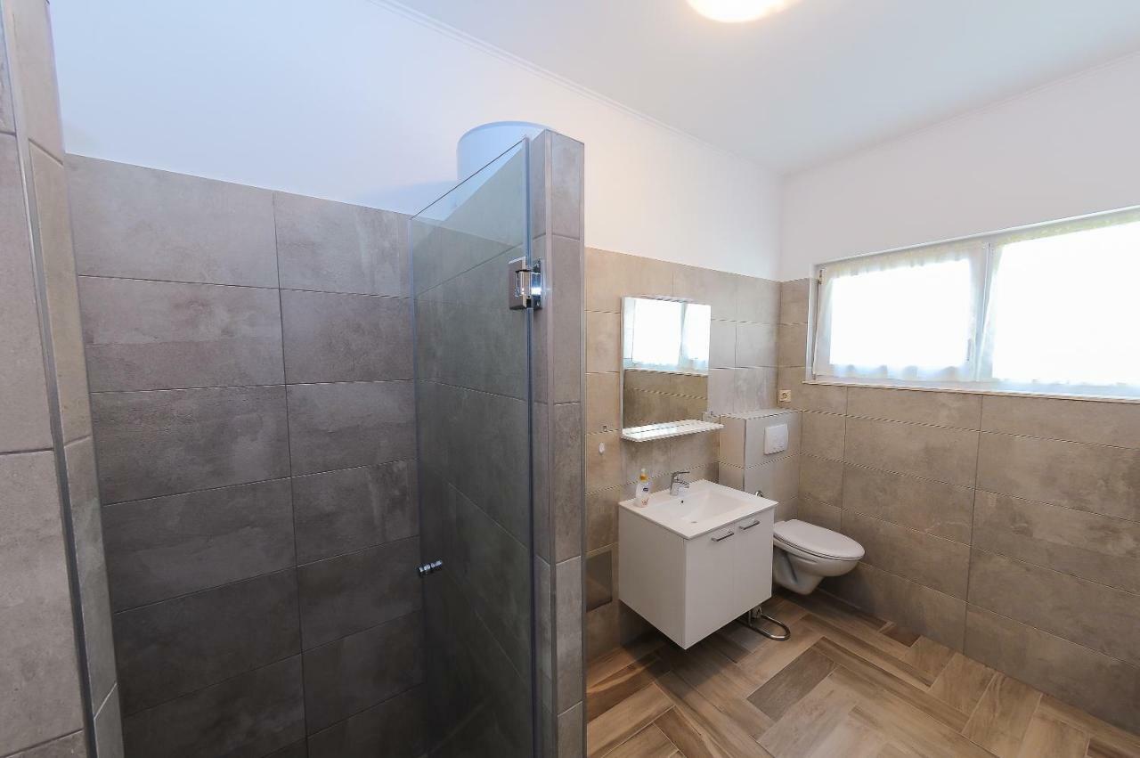 Apartment Neva سبليت المظهر الخارجي الصورة