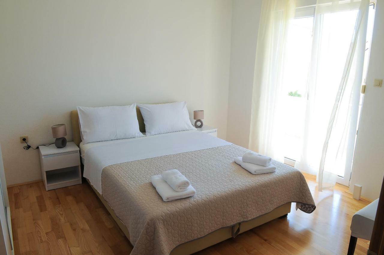 Apartment Neva سبليت المظهر الخارجي الصورة