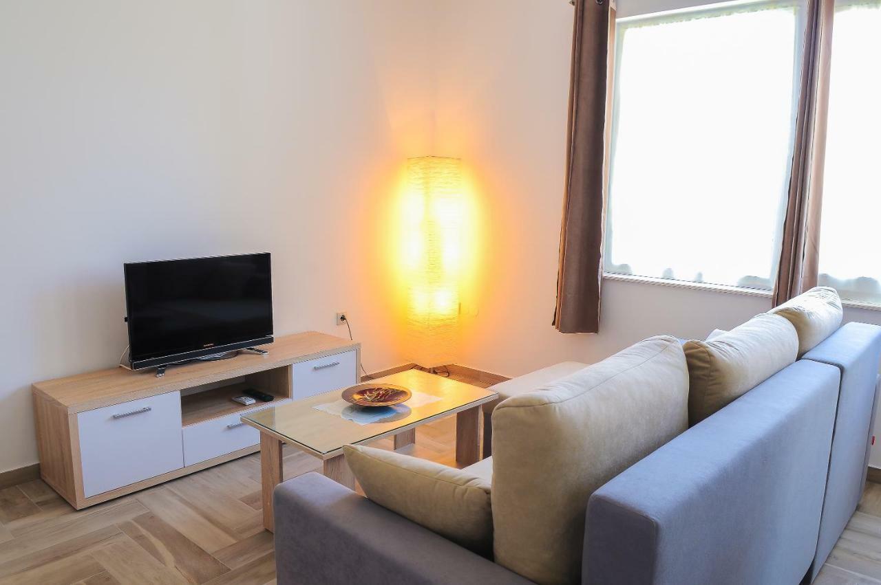 Apartment Neva سبليت المظهر الخارجي الصورة
